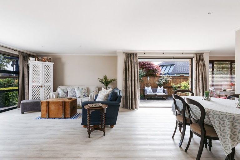 Photo of property in 24 Hansard Place, Bethlehem, Tauranga, 3110