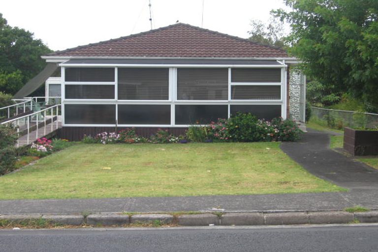 Photo of property in 1/4 Lingfield Street, Glenfield, Auckland, 0629