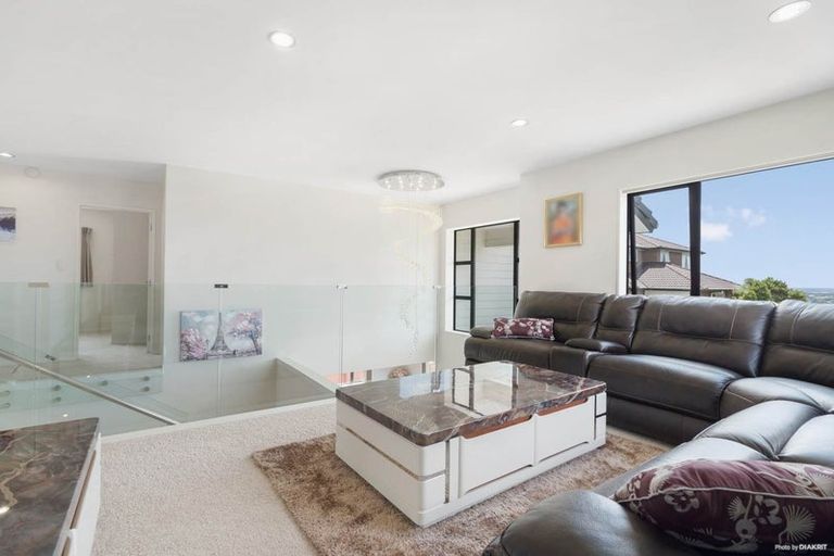 Photo of property in 23 Platinum Rise, Ranui, Auckland, 0612