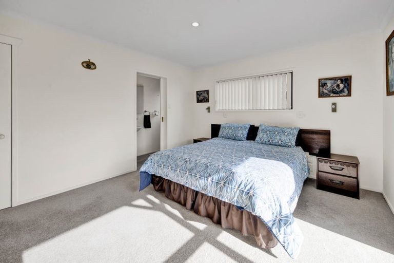 Photo of property in 106 Smart Road, Glen Avon, New Plymouth, 4312