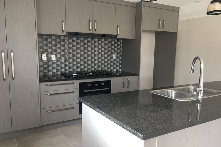 Photo of property in 242b Porchester Road, Takanini, 2112
