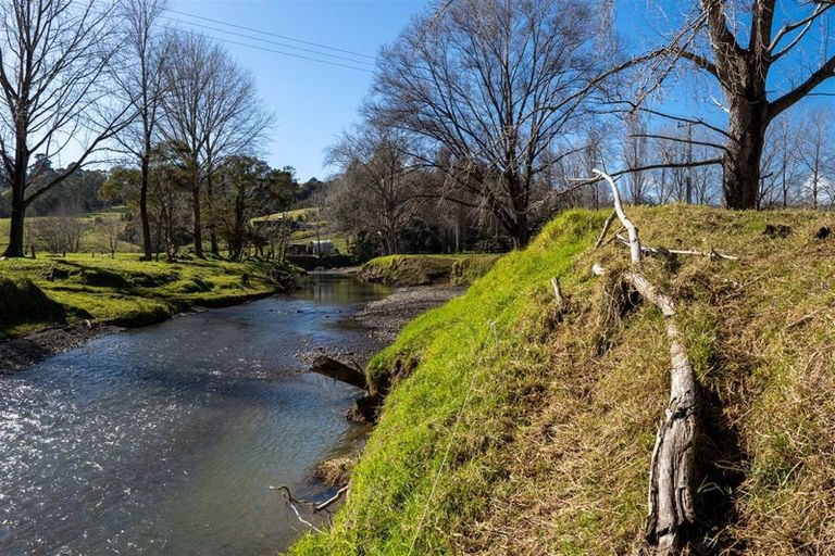 Photo of property in 42 Tirohanga Road, Kawakawa, 0282