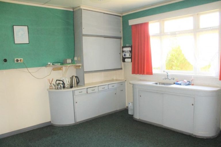 Photo of property in 4 Rintoul Street, Westport, 7825