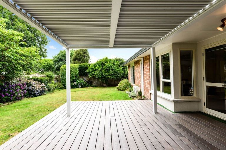 Photo of property in 10 Admiral Crescent, Flagstaff, Hamilton, 3210