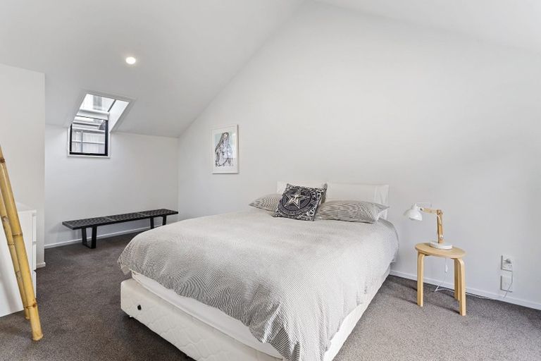 Photo of property in 2/388 Montreal Street, Christchurch Central, Christchurch, 8013
