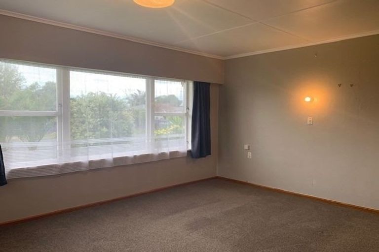 Photo of property in 50 Clarence Cox Crescent, Pirimai, Napier, 4112