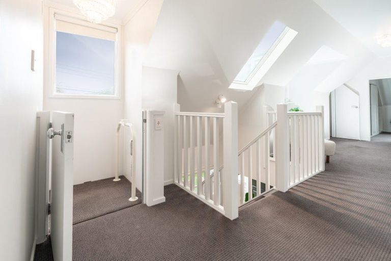 Photo of property in 64 Friend Street, Karori, Wellington, 6012