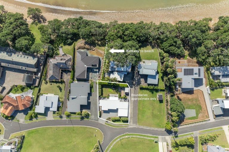Photo of property in 38 Bayside Drive, Coopers Beach, 0420