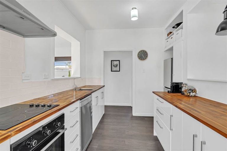 Photo of property in 71 Shirley Road, Shirley, Christchurch, 8013