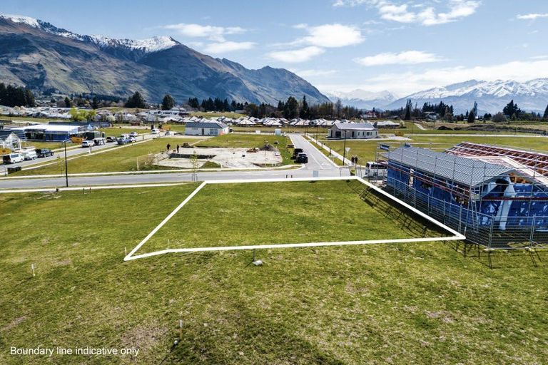 Photo of property in 42 Doug Ledgerwood Drive, Wanaka, 9305