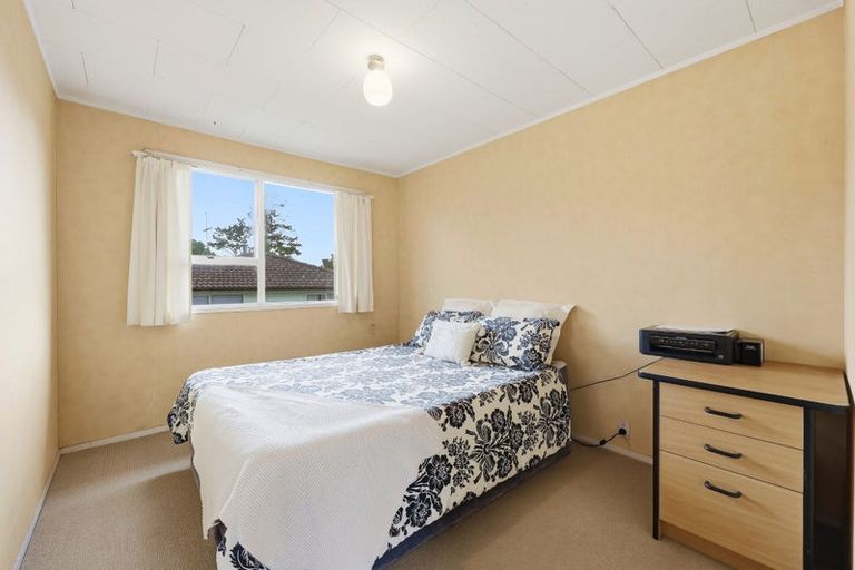 Photo of property in 74 Reynella Drive, Massey, Auckland, 0614
