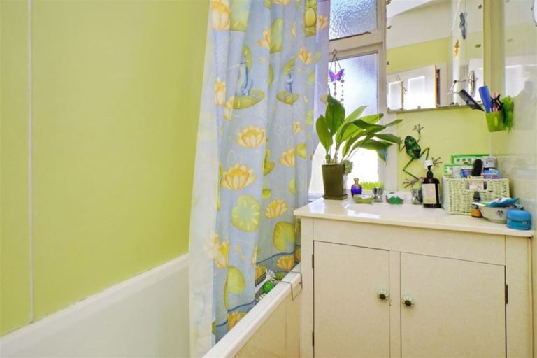 Photo of property in 1 Broom Street, Kaiapoi, 7630