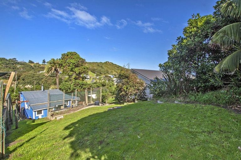 Photo of property in 53 Sea View Road, Baylys Beach, Dargaville, 0377