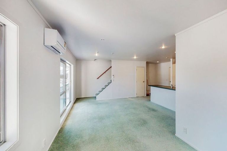 Photo of property in 22/8u Girton Terrace, Mount Cook, Wellington, 6021