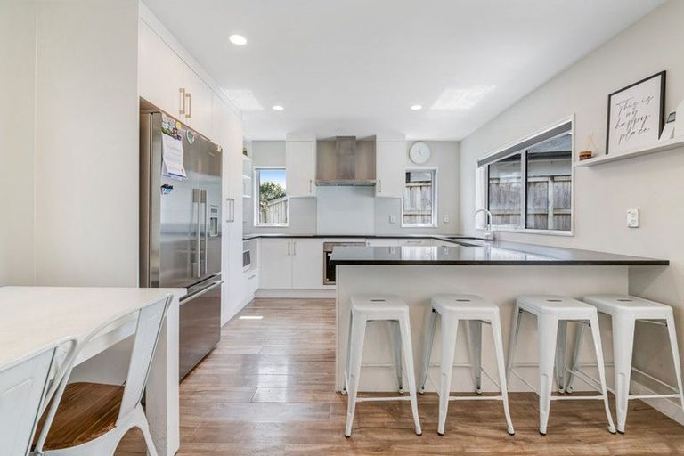 Photo of property in 1 Lancewood Lane, Kaukapakapa, Helensville, 0875