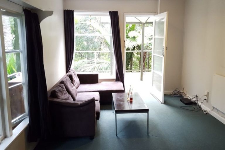 Photo of property in 231 Konini Road, Titirangi, Auckland, 0604