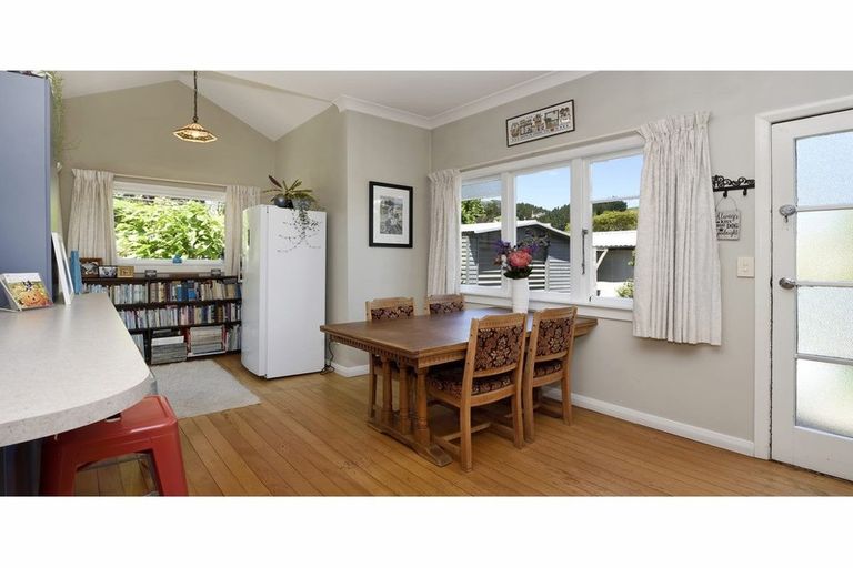 Photo of property in 5 Kakenga Road, Stoke, Nelson, 7011