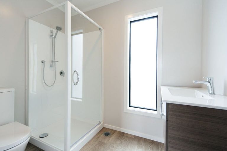 Photo of property in 12 Emmadale Lane, Hamilton East, Hamilton, 3216