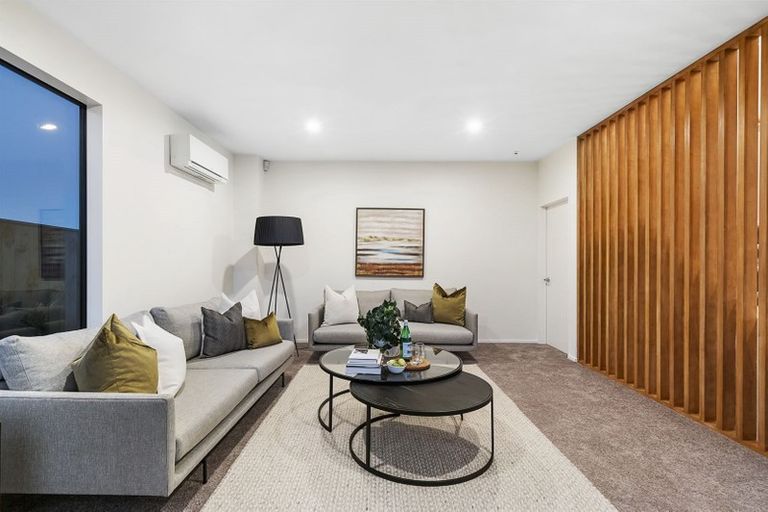 Photo of property in 2 Ocean Breeze Avenue, Hobsonville, Auckland, 0616