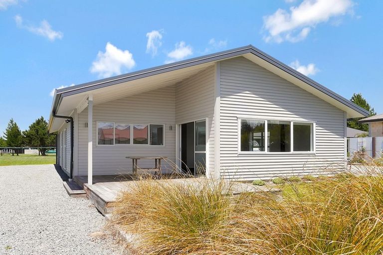 Photo of property in 62 Rhoboro Road, Twizel, 7901