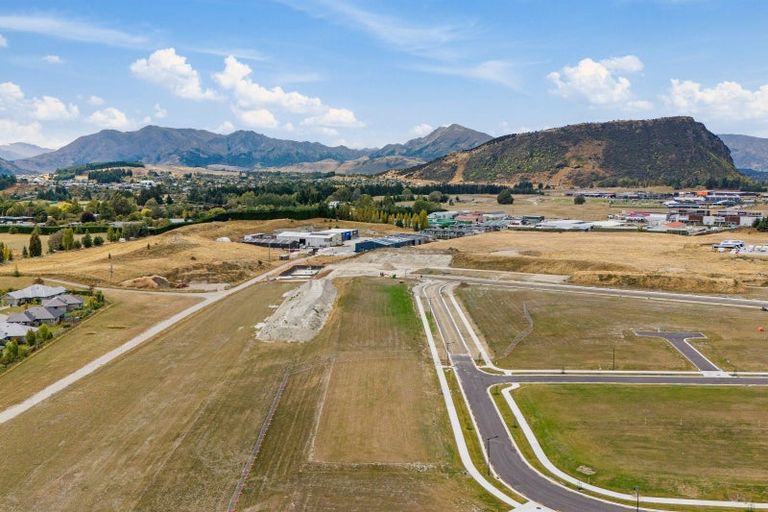 Photo of property in 21 Mason Street, Wanaka, 9305