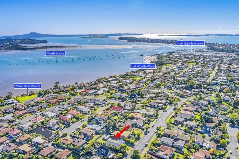 Photo of property in 43 Palmyra Way, Half Moon Bay, Auckland, 2012