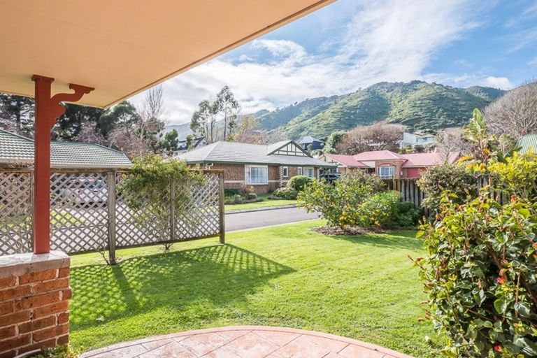 Photo of property in St Lukes Close, 41a Pehi Kupa Street, Waikanae, 5036
