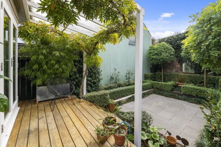 Photo of property in 109 Constable Street, Newtown, Wellington, 6021