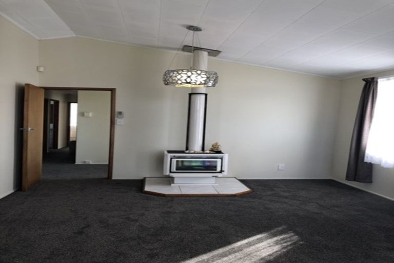 Photo of property in 63 Butterworth Drive, Glendene, Auckland, 0602