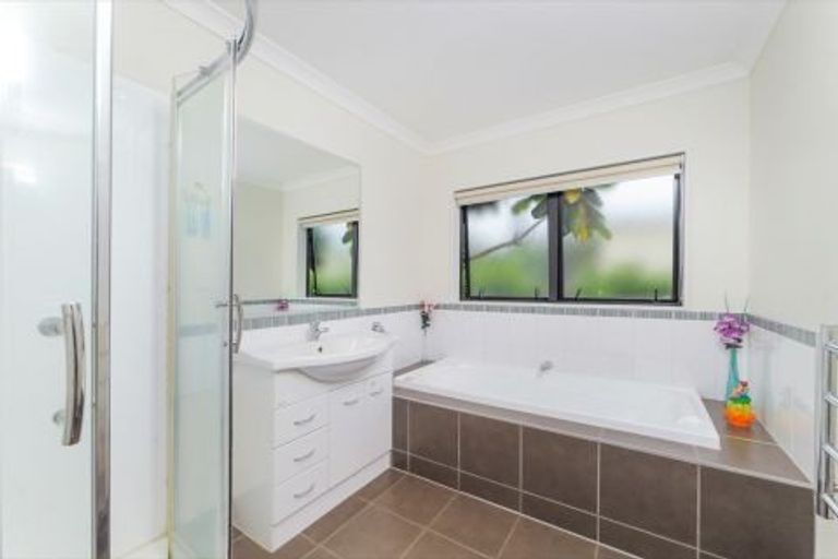 Photo of property in 9a Mellsop Avenue, Waiuku, 2123