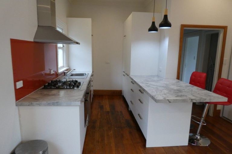 Photo of property in 53 Sutherland Road, Melrose, Wellington, 6023