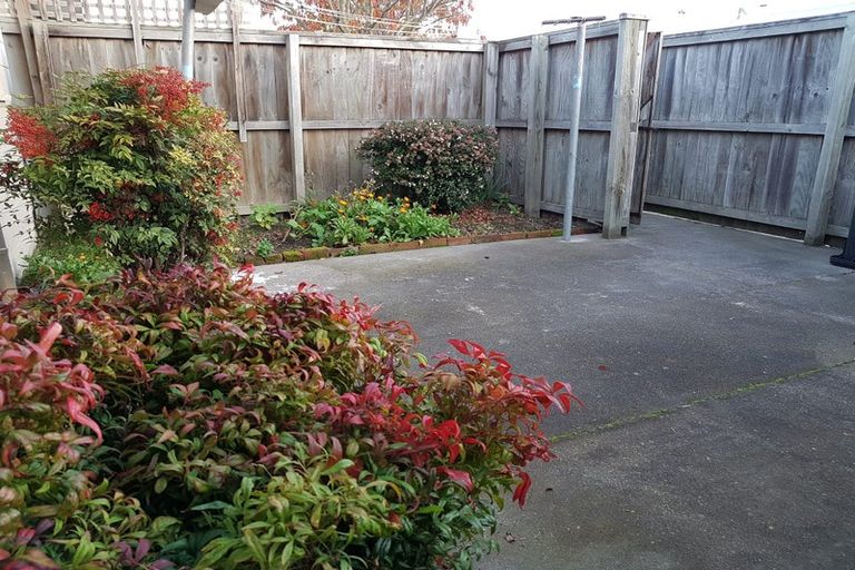 Photo of property in 4/556 Hereford Street, Linwood, Christchurch, 8011