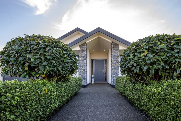 Photo of property in 10 Catchpole Place, Woodend, 7610