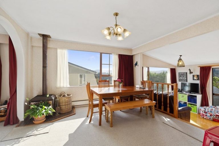 Photo of property in 9 The Sounding, Whitby, Porirua, 5024