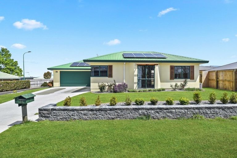 Photo of property in 70 Bartholomew Drive, Nawton, Hamilton, 3200