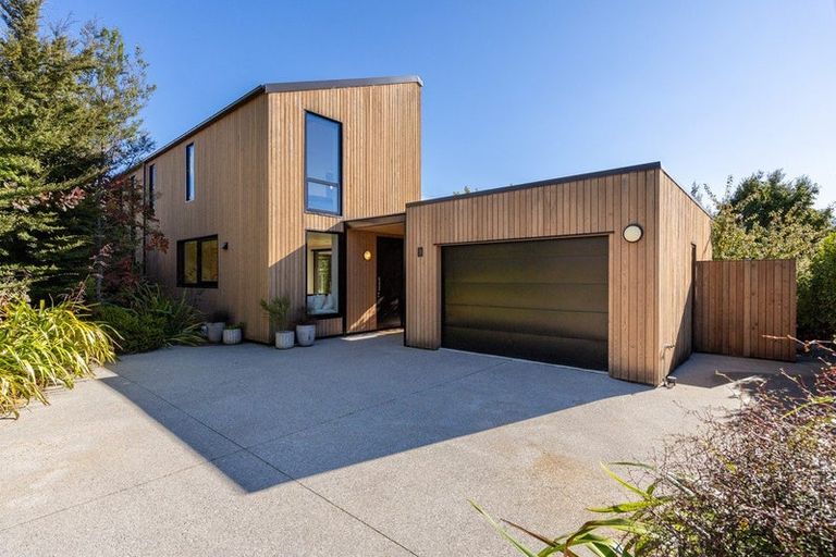 Photo of property in 3 Torridon Court, Jacks Point, Queenstown, 9371