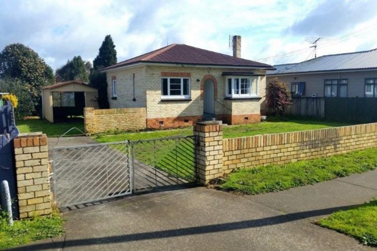 Photo of property in 82 George Street, Tuakau, 2121