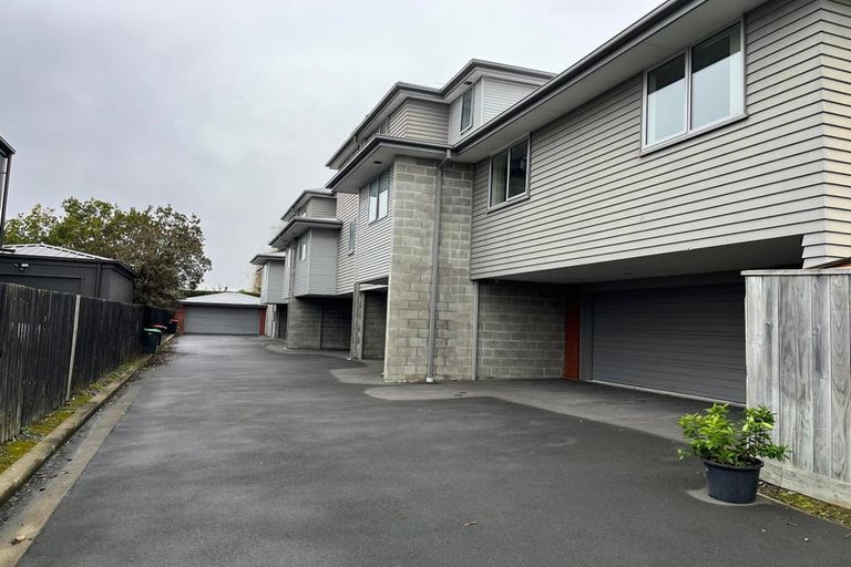 Photo of property in 172f Edgeware Road, Edgeware, Christchurch, 8013