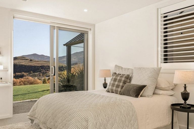 Photo of property in 10 Wilding Road, Lake Hayes, Queenstown, 9371