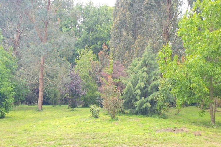 Photo of property in 9 Lind Street, Kimbolton, Feilding, 4777