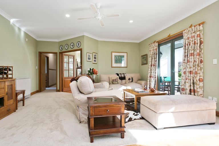 Photo of property in 19 Cowley Drive, Leamington, Cambridge, 3432