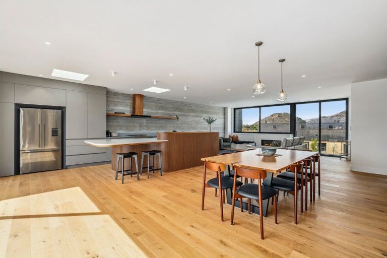 Photo of property in 25 Rubus Street, Wanaka, 9382