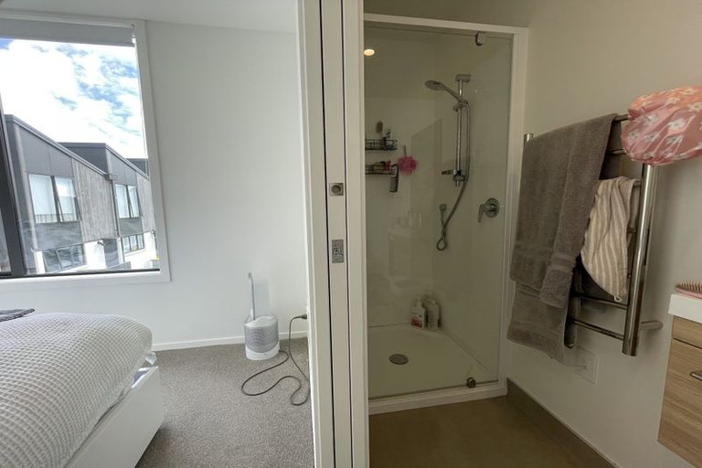 Photo of property in 15/12 Tawa Road, Te Atatu Peninsula, Auckland, 0610