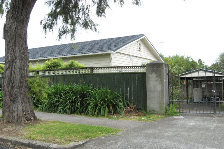 Photo of property in 1/21 Muir Avenue, Mangere Bridge, Auckland, 2022
