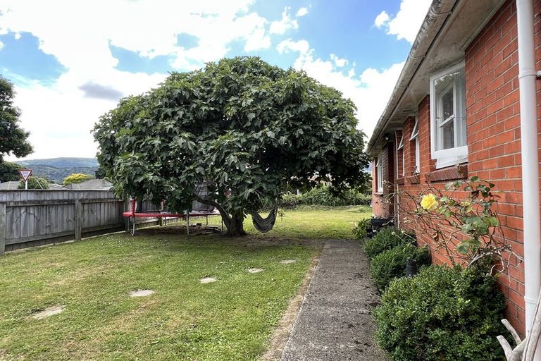 Photo of property in 1 Mchardie Street, Trentham, Upper Hutt, 5018