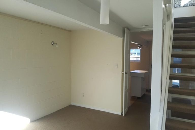 Photo of property in 1/78a Holly Road, St Albans, Christchurch, 8014