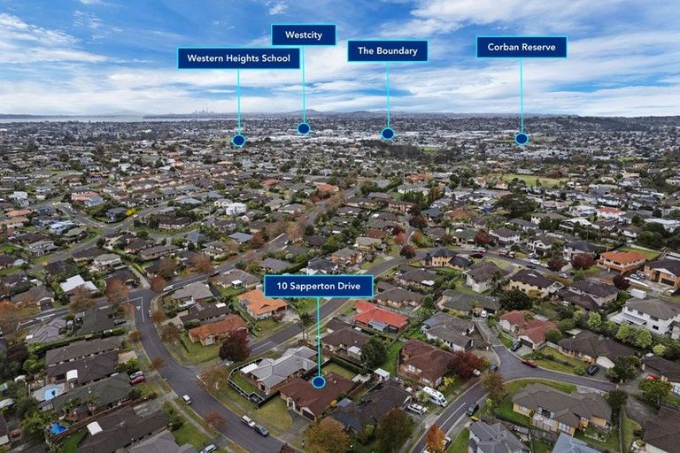 Photo of property in 10 Sapperton Drive, Henderson, Auckland, 0612