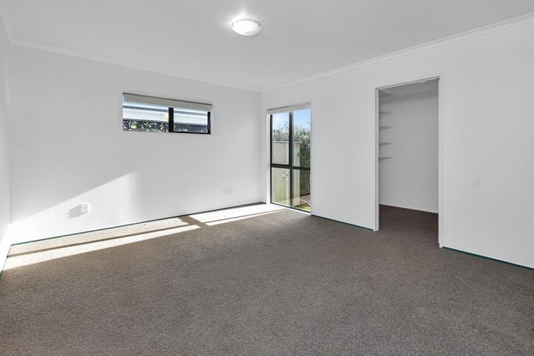 Photo of property in 7 Endeavour Place, One Tree Point, 0118