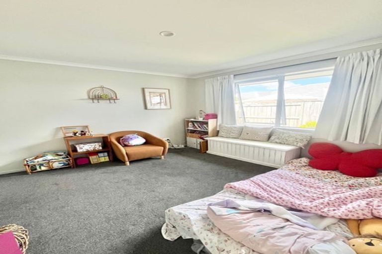 Photo of property in 8 Kahuparere Crescent, Pyes Pa, Tauranga, 3112