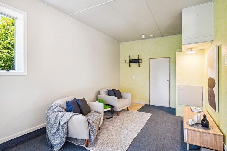 Photo of property in 23 Oriwa Street, Waikanae, 5036